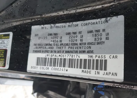 2025 Mazda Mazda3 2.5 S Preferred from USA, damaged, VIN JM1BPALM0S1778174